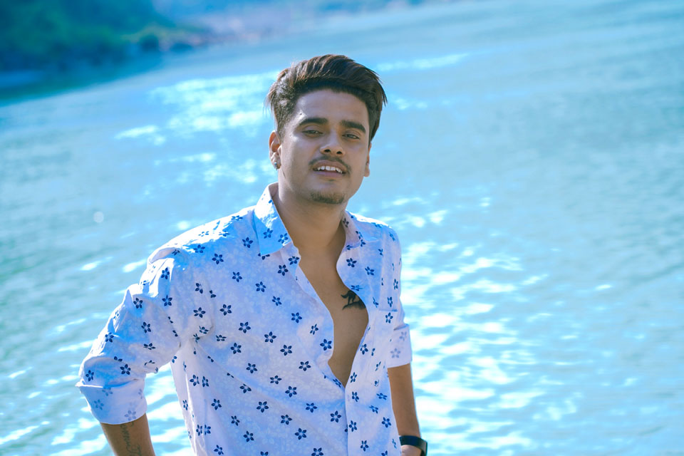 Akash Negi(Bunty), a handsome garhwali boy click here to read his full  biography in English. - Indian Artists | Biography